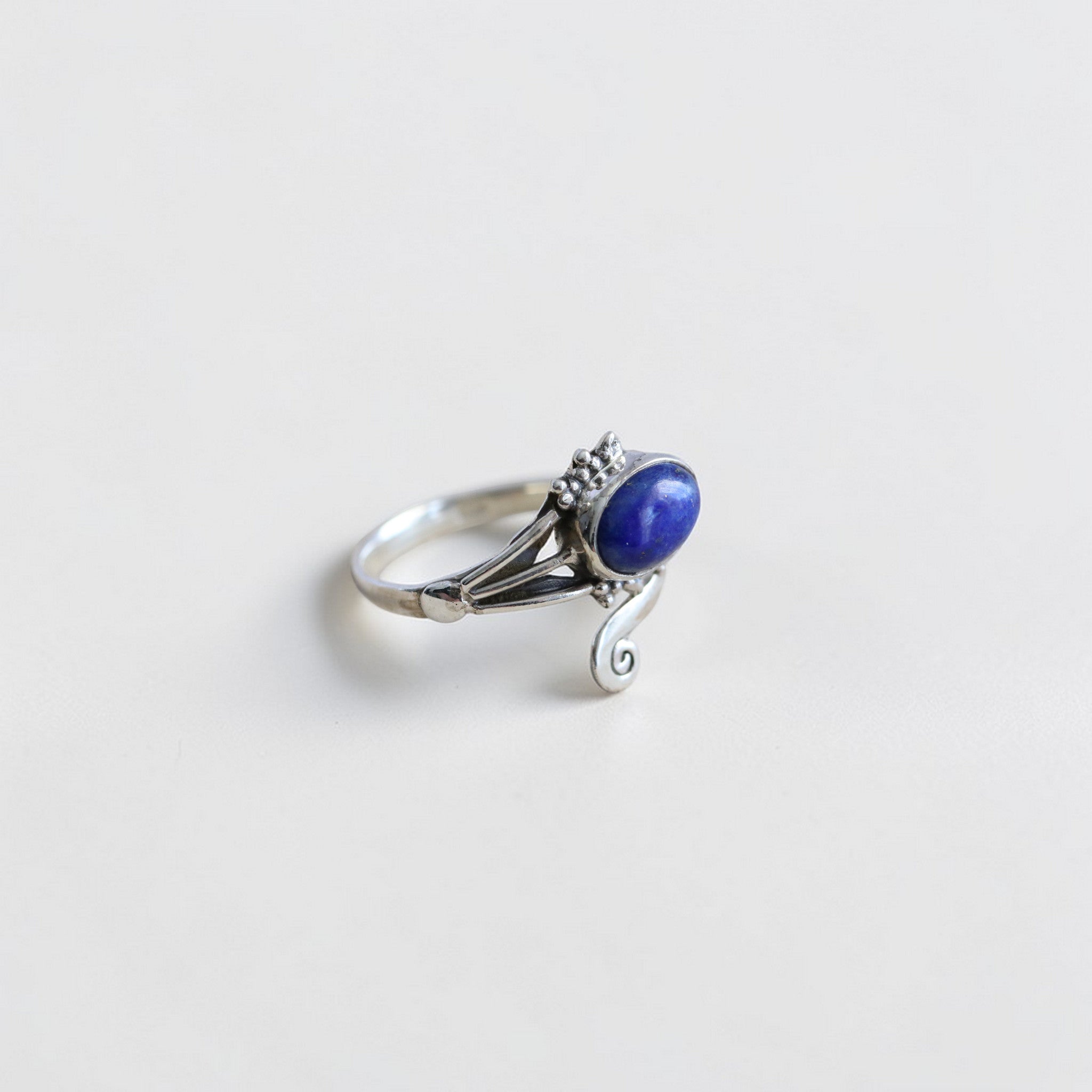 Bague Réglable en Argent 925 et Lapis Lazuli – Élégance et Sagesse