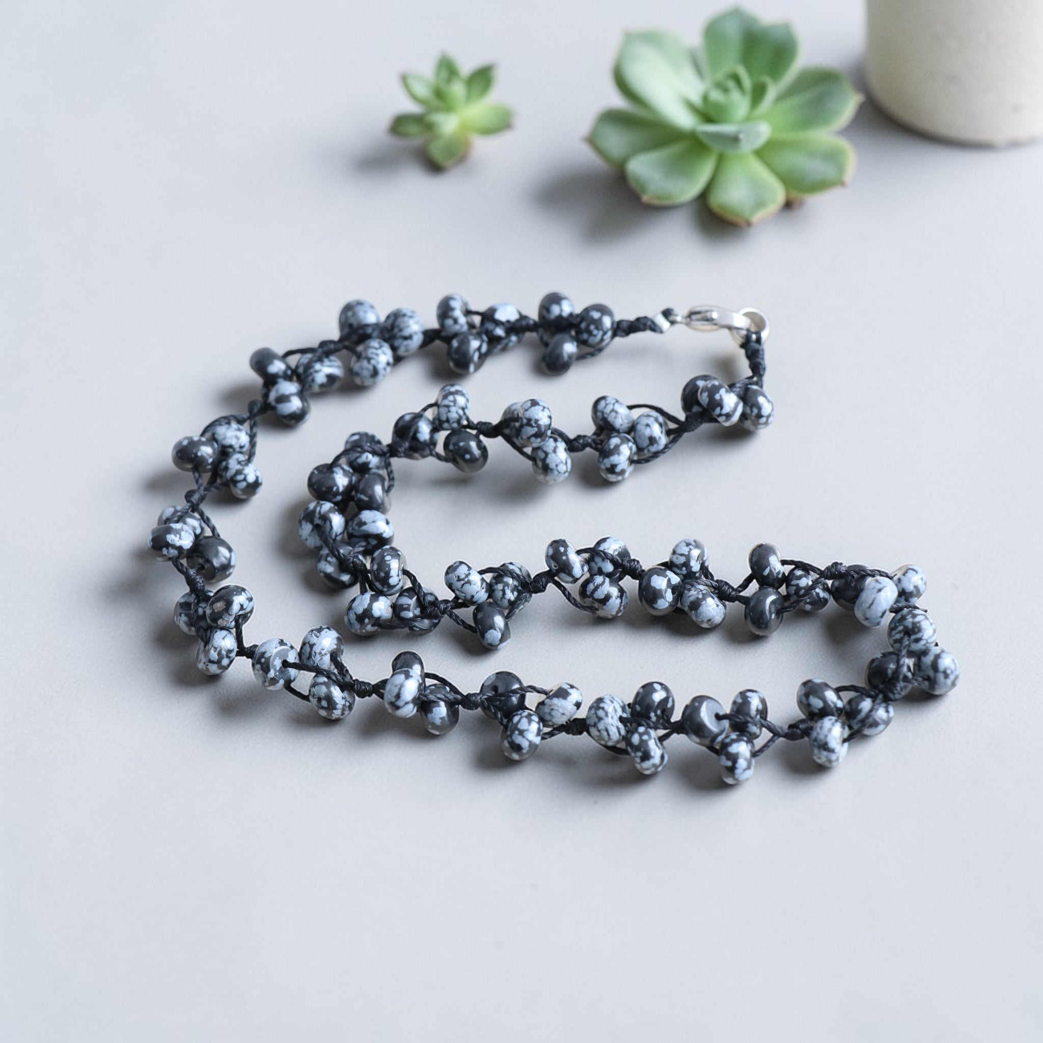 Collier Obsidienne Flocons de Neige - Pierres Montées sur 3 Fils