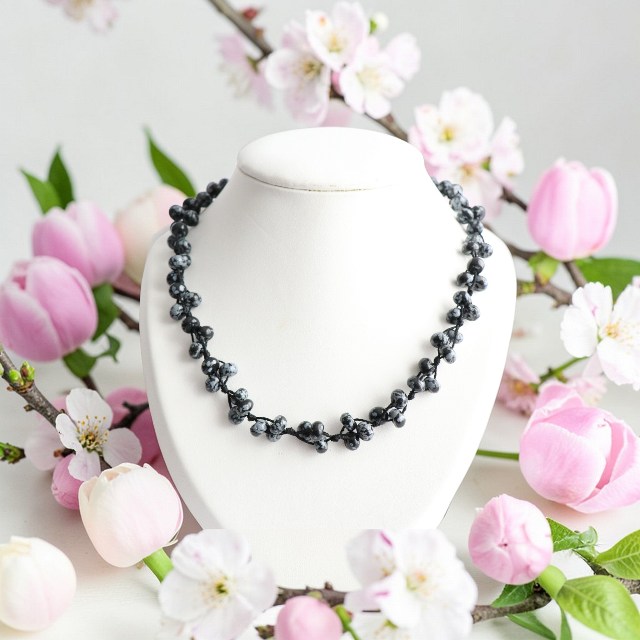 Collier Obsidienne Flocons de Neige - Pierres Montées sur 3 Fils