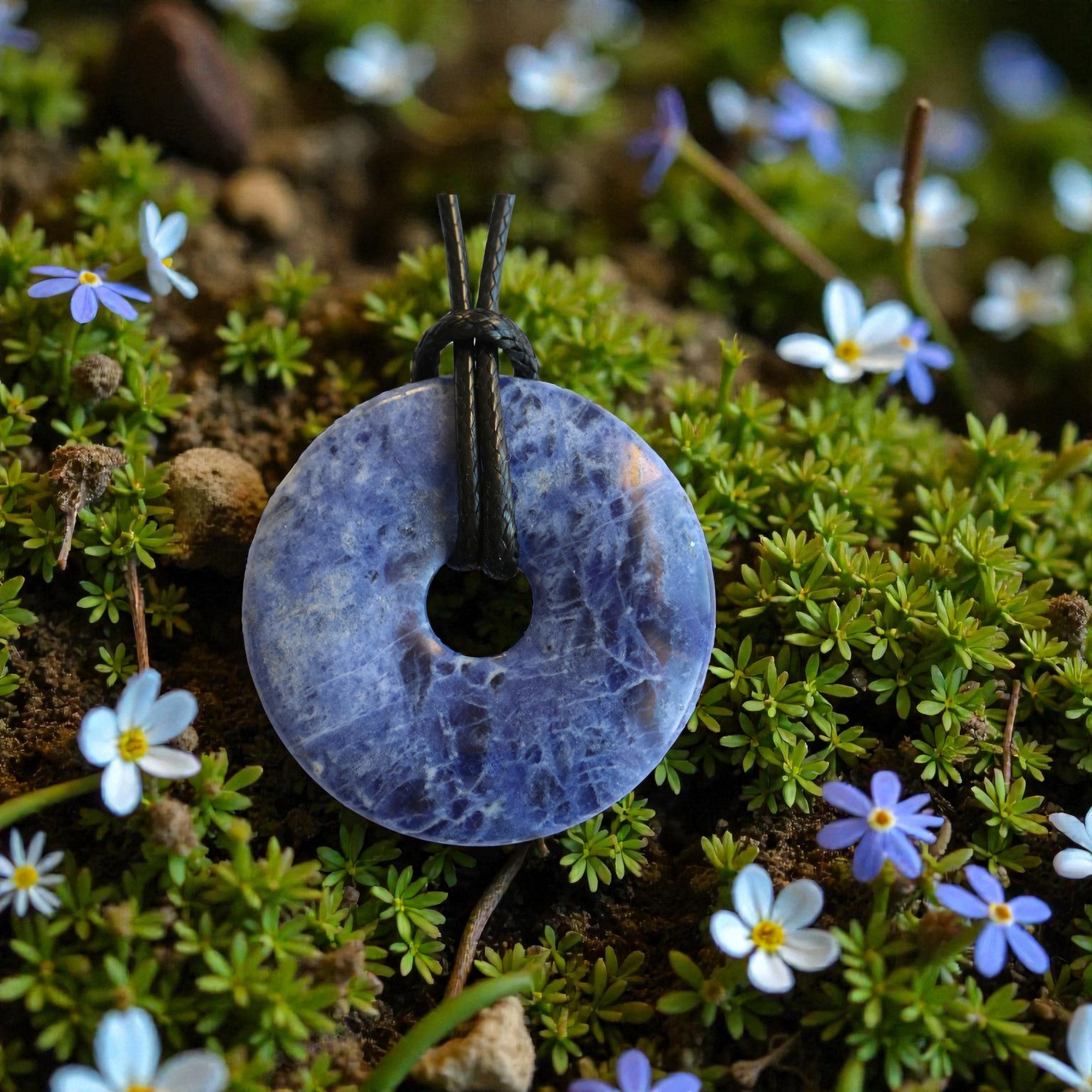 Grand Pendentif Donut Sodalite – Collier Pierre de Protection et Communication