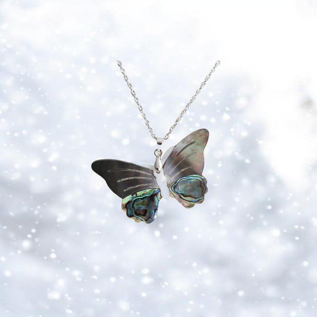 Pendentif Papillon Abalone sur Nacre – Collier Chaîne Acier Inoxydable