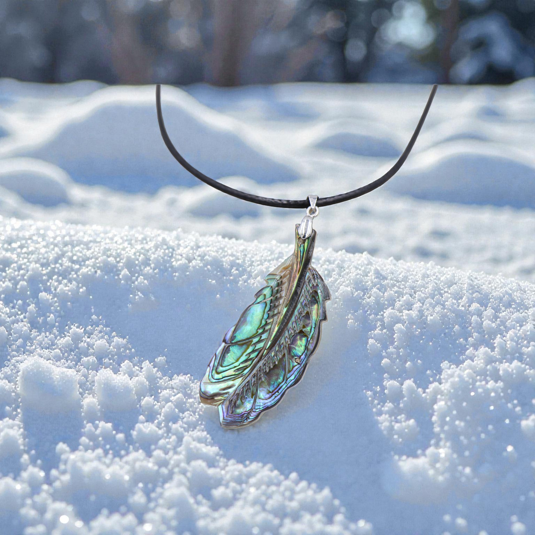 Pendentif Feuille en Abalone – Élégant aux Reflets Irisés & Bijou Bohème Chic