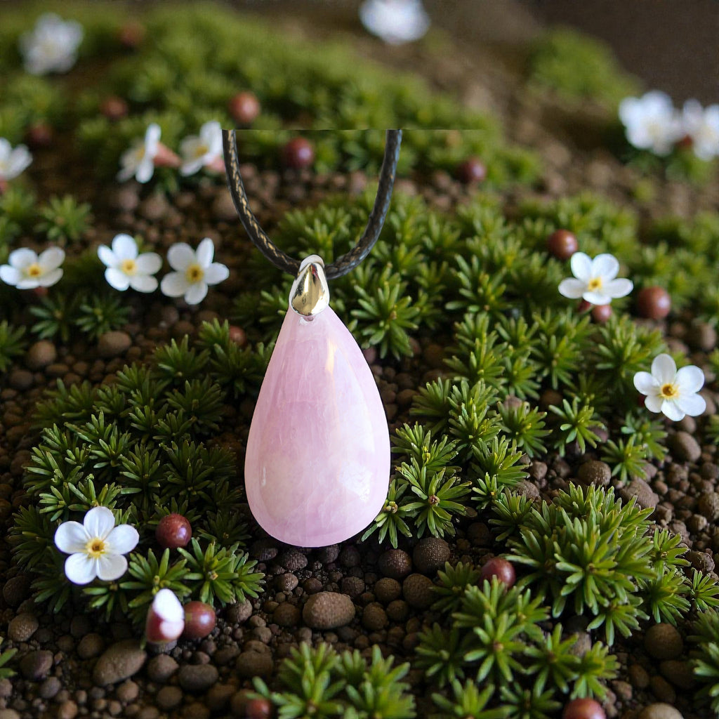 Pendentif Kunzite – Pierre Rose Violette Apaisante & Amour Inconditionnel