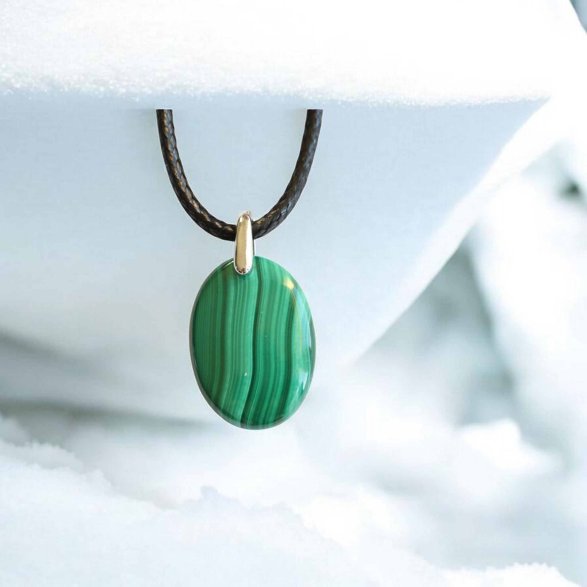 Pendentif Malachite Ovale – Collier Pierre de Protection et Transformation