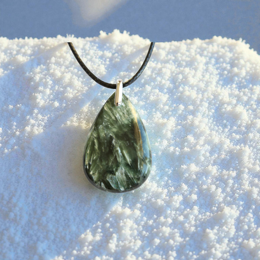 Pendentif Seraphinite Goutte – Collier pierre Verte Spirituelle et Apaisante